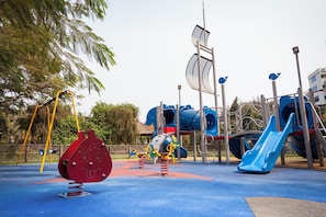 Children's play area - outdoor - Seagull Hotels Ltd. (Cox's Bazar)