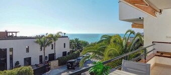 Balmins White by Hello Homes Sitges