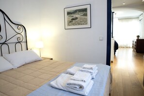 1 soverom, strykejern/-brett, wi-fi (inkludert) og sengetøy