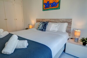 1 chambre, fer et planche à repasser, Wi-Fi gratuit, draps fournis