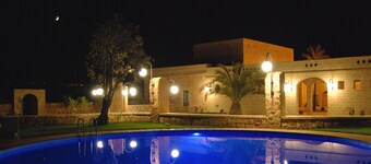 Relaxing holiday in Masseria with swimming pool, near Leuca