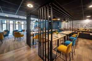 Daily buffet breakfast (EUR 18 per person)