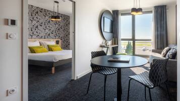 32-tommers fladskærms-tv med satellitkanaler, tv