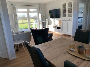 Dining - 5-star vacation home for 1–4 people Garden, quiet location, 5 km from the beach (Dollerup)