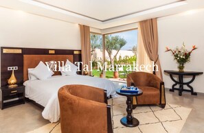 8 chambres, accès Internet