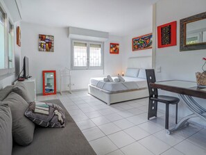 1 soverom, strykejern/-brett, wi-fi (inkludert) og sengetøy