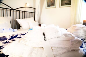 1 chambre, fer et planche à repasser, lit parapluie, Wi-Fi gratuit
