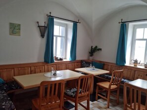Daily buffet breakfast (EUR 7.90 per person)