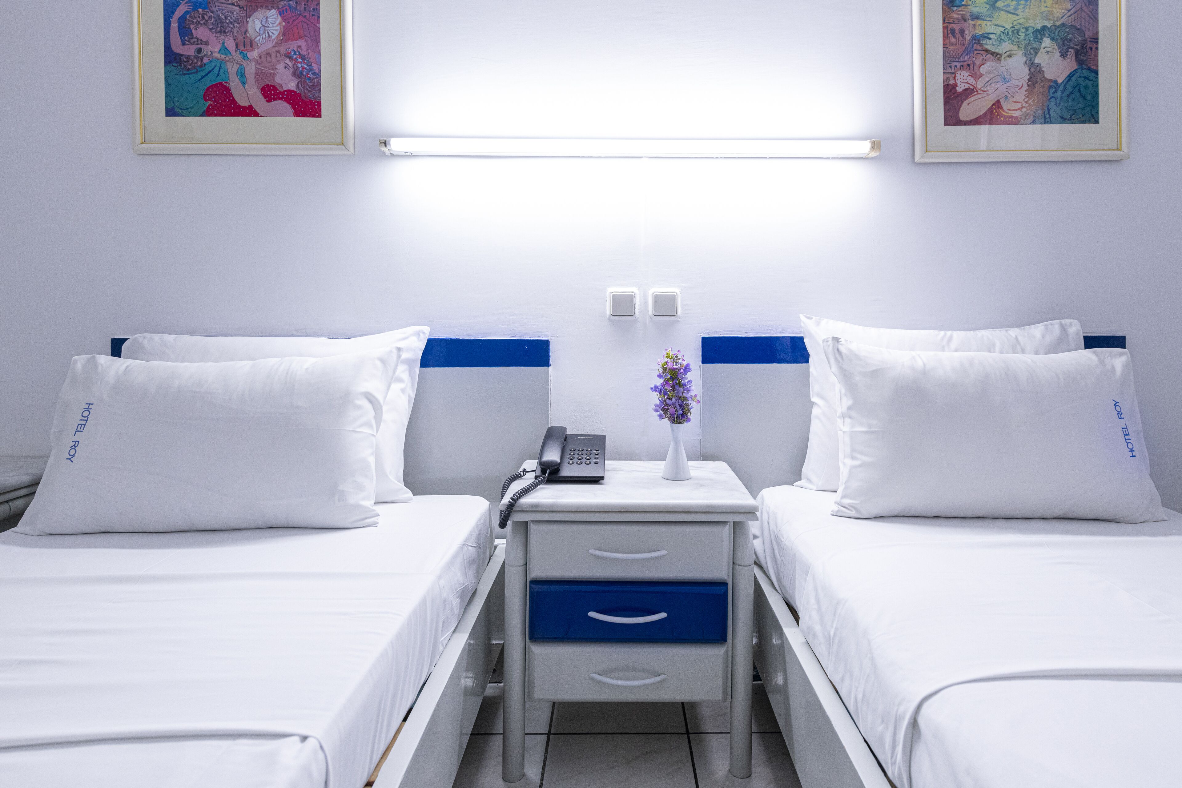 standard twin room | desk, free wifi, bed sheets