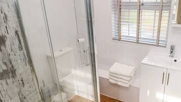 Ferienhaus | Badezimmer | Dusche