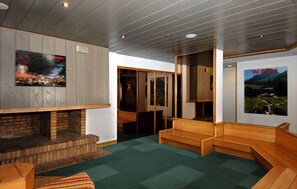 Lobby - 300m from ski slopes, balcony, tv, ski locker, 26-30m², Val d'Isère (Val-d'Isère)