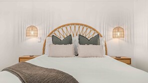 2 bedrooms, iron/ironing board, free WiFi, bed sheets
