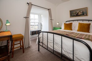 2 Schlafzimmer, Schreibtisch, BĂŒgeleisen/BĂŒgelbrett, Reisekinderbett