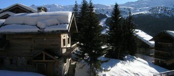 300m from shops, 2nd floor, balcony, tv, ski locker, 18m², Méribel