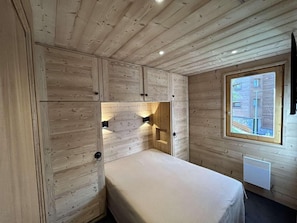 Room - 100m from ski lifts, 1st floor, tv, ski locker, 65m², Méribel (Méribel - Les Allues)