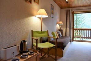 Unclassified image, 5 of 21, button - 200m from shops, 1st floor, balcony, tv, 33m², Méribel (Méribel - Les Allues)