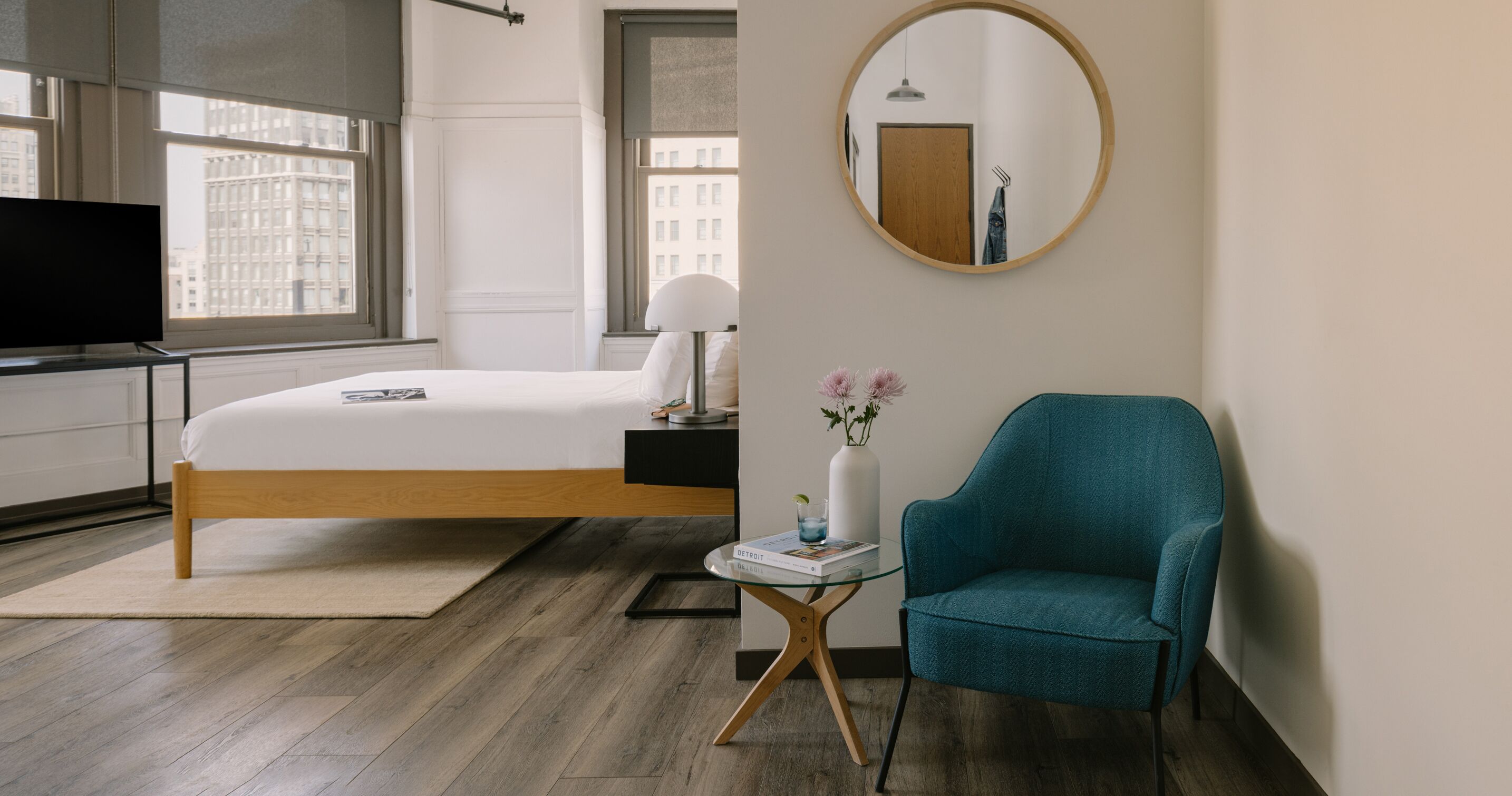 Sonder Gabriel Richard | Queen Studio Apartment w/ City View