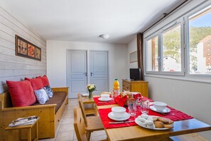 Dining - 100m from resort center, tv, 54m², Les Angles (Les Angles)