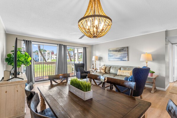 Unclassified image, 1 of 86, button - 2BR Condo on Golf Course w/ Free Beach Service (Destin)