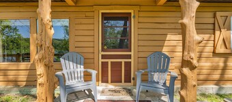 Eagles Rest on Kentucky Lake- peaceful spot for vacation overlooking the lake