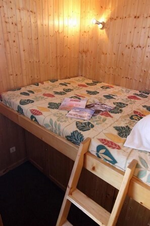 Internet - 100m from ski slopes, 1st floor, balcony, tv, ski locker, 24m², Val Thorens (Val Thorens)