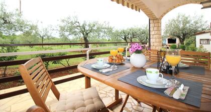 Strandnah, klimatisiert, ruhige Lage, familienfreundlich, 250m vom Strand