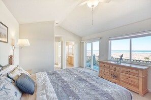 6 slaapkamers, een strijkplank/strijkijzer, reisbedje, gratis wifi