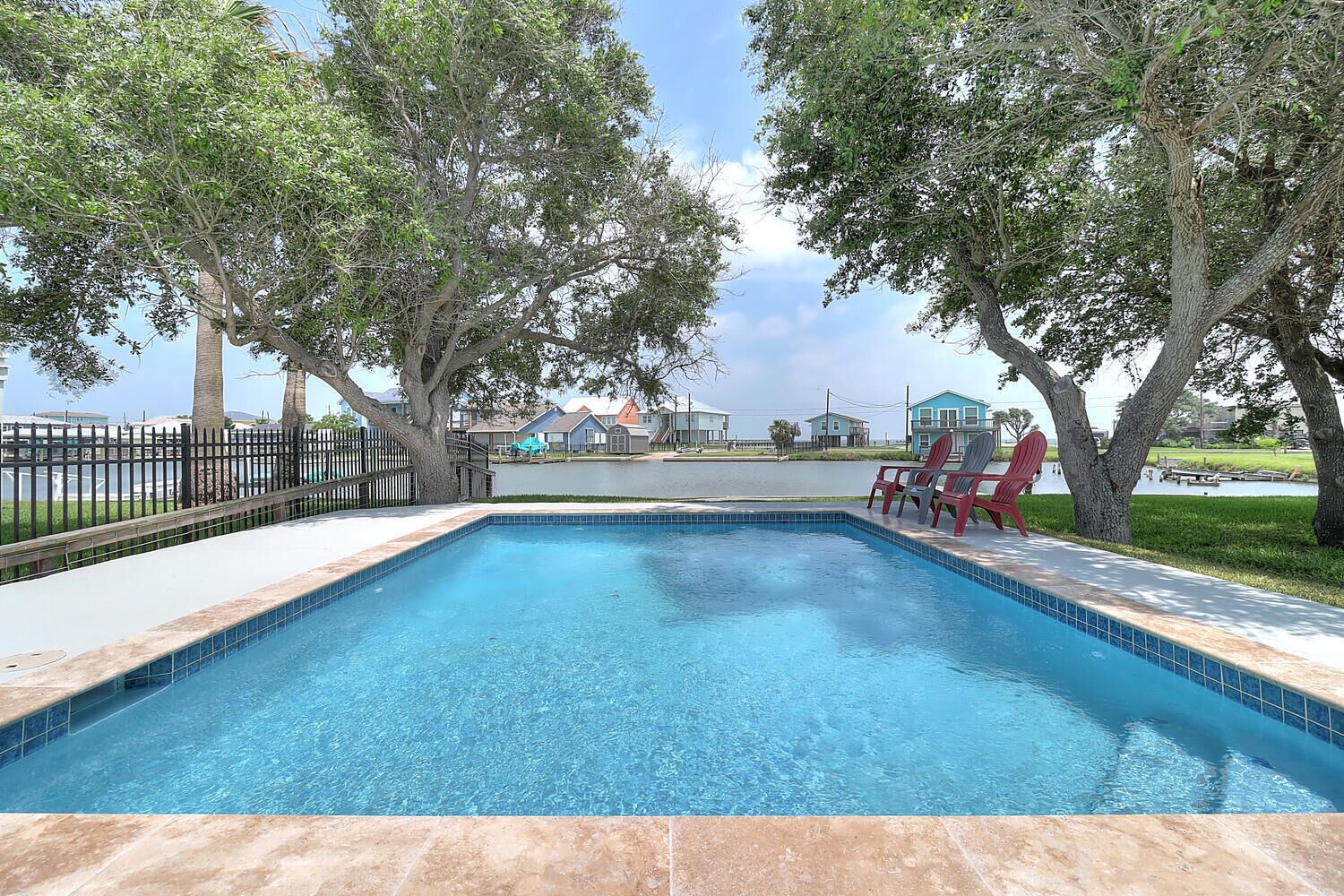 Water views! Canal front! Dock! Pool! Gorgeous 4 bd, 3 bath home in Rockport!