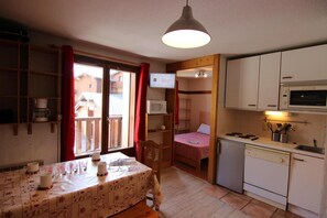 Fridge, oven, dishwasher