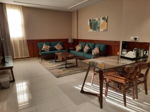 Smart TV 40 pollici con canali satellitari, TV