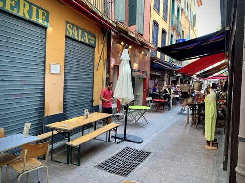 Studio near Castillet