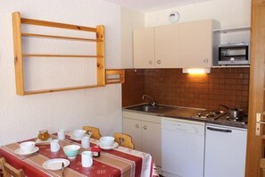 Frigorifero, forno, lavastoviglie