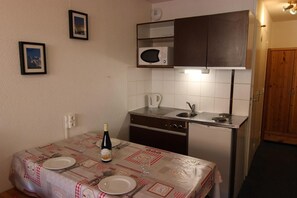 冷蔵庫、オーブン