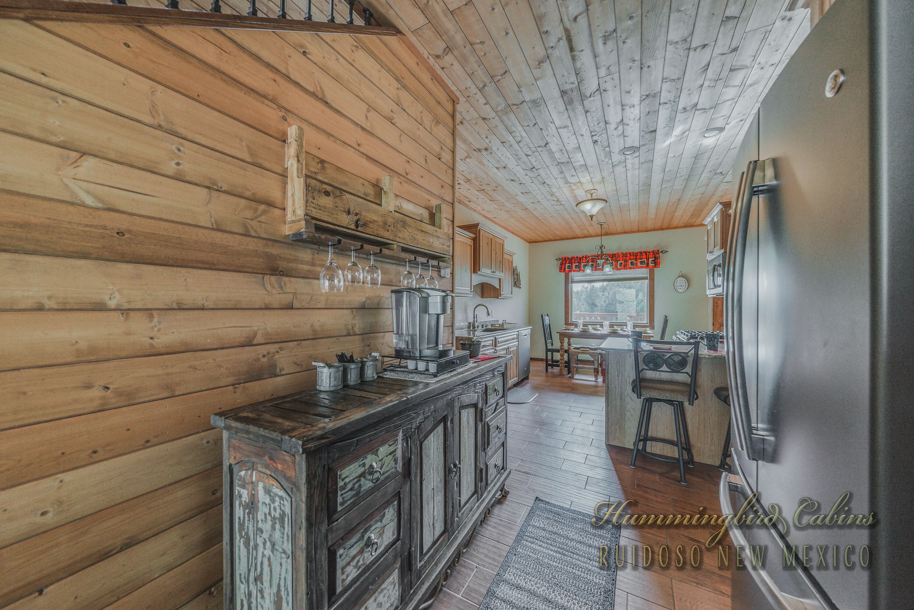 Crest View: Fantastic View and Pet Friendly!