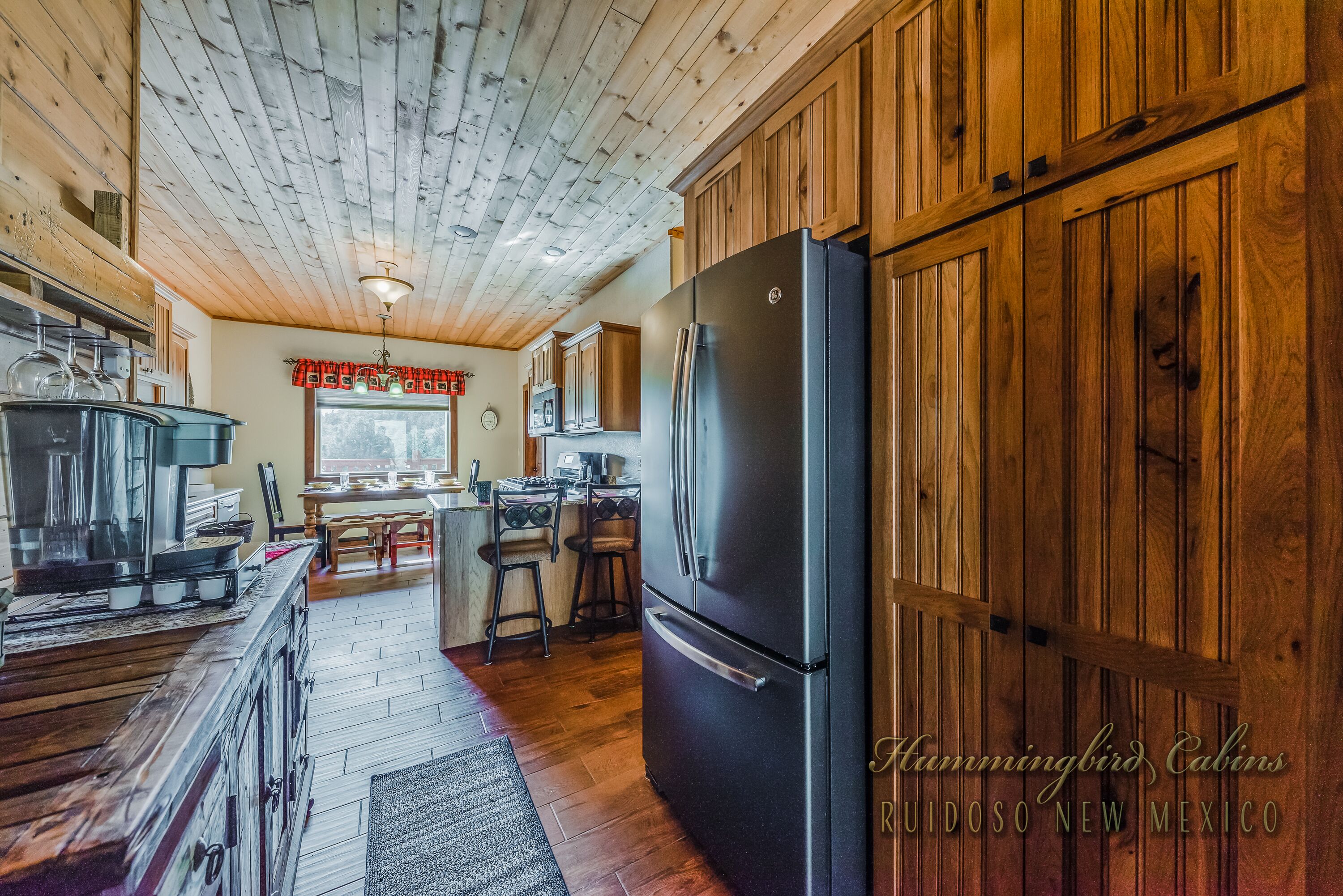 Crest View: Fantastic View and Pet Friendly!