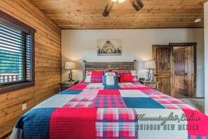 3 dormitorios, escritorio, wifi gratis y ropa de cama