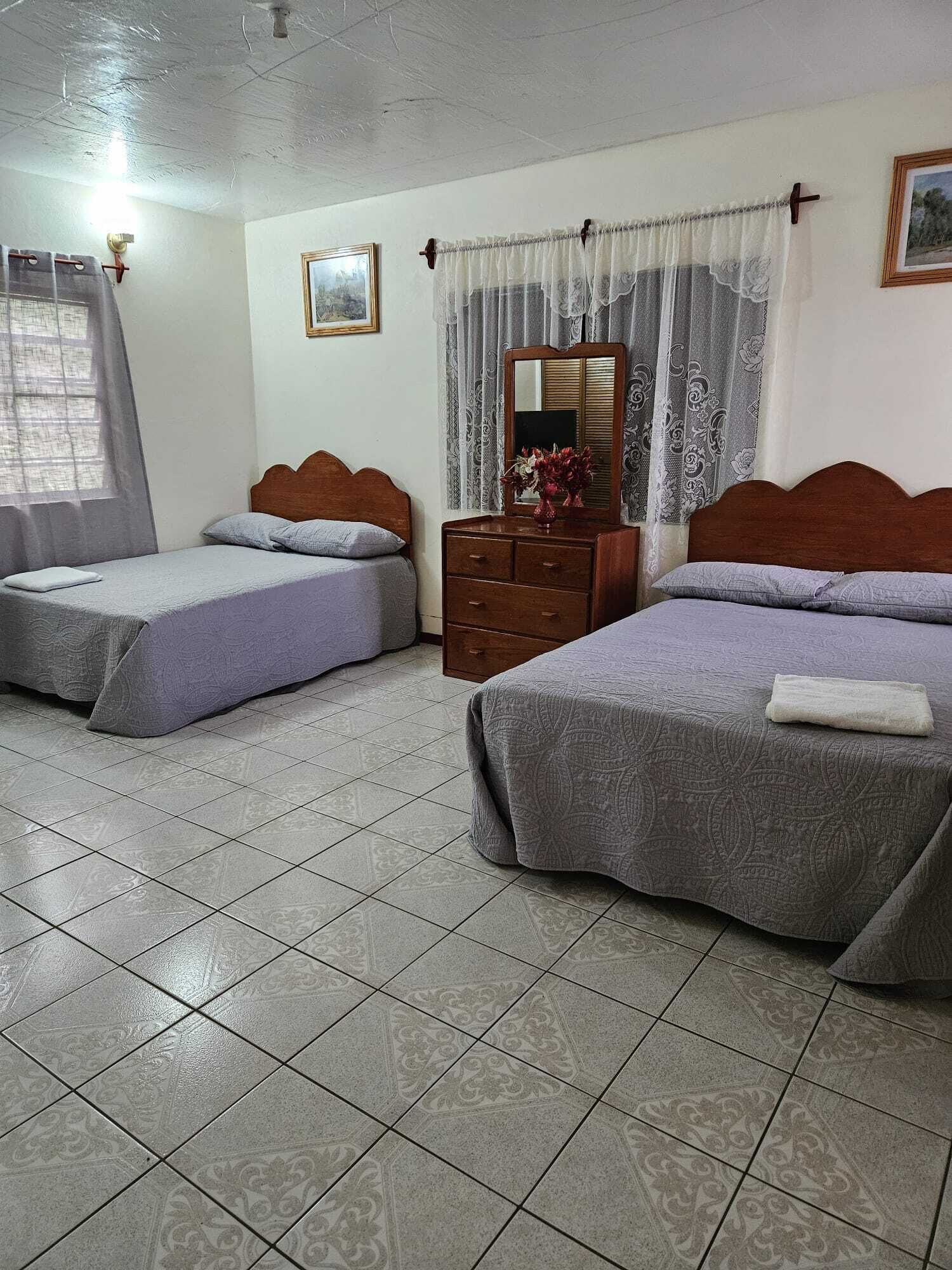 4 sovrum, strykjärn/strykbräda, wi-fi och sängkläder