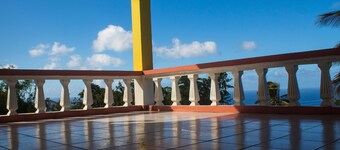 Secluded Villa with scenic views of the Atlantic ocean