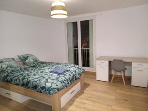3 chambres, bureau, Wi-Fi, draps fournis