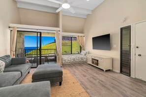 2 bedrooms, iron/ironing board, free WiFi, bed sheets - Sealodge B5 offers an Ocean View (Princeville)