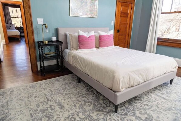 2 bedrooms, WiFi, bed sheets
