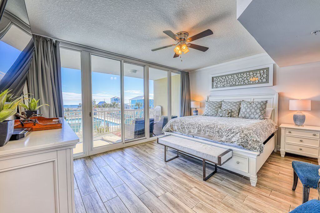 5 bedrooms, iron/ironing board, WiFi, bed sheets