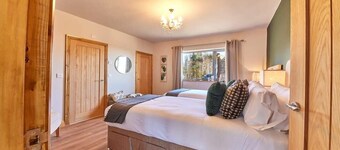 Host & Stay | The Parlour