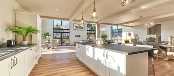 Host & Stay | The Gathering