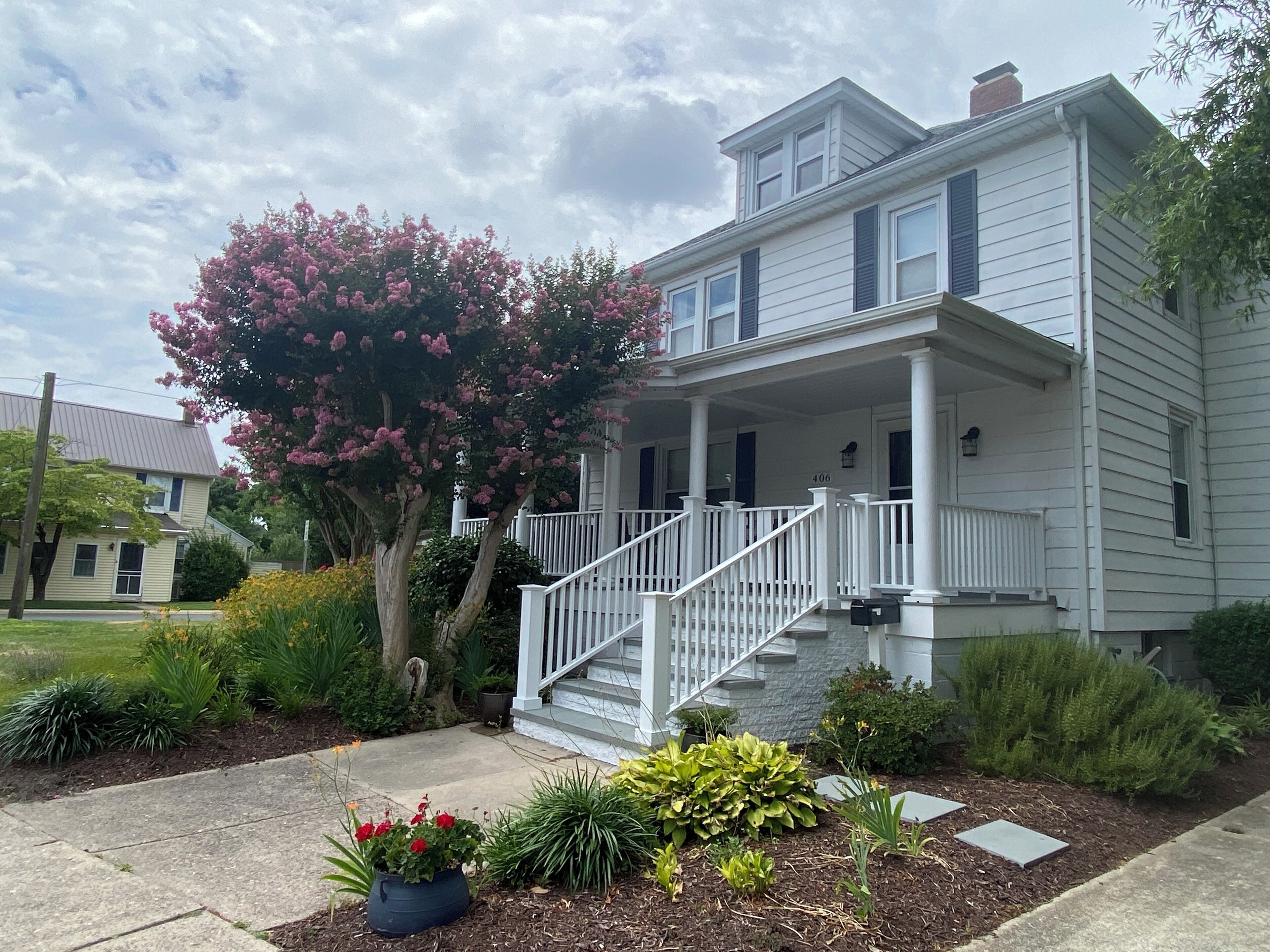 Lewes Historic District, Walk to Dining, Shops, Bike to Beach, L2 EV Charger