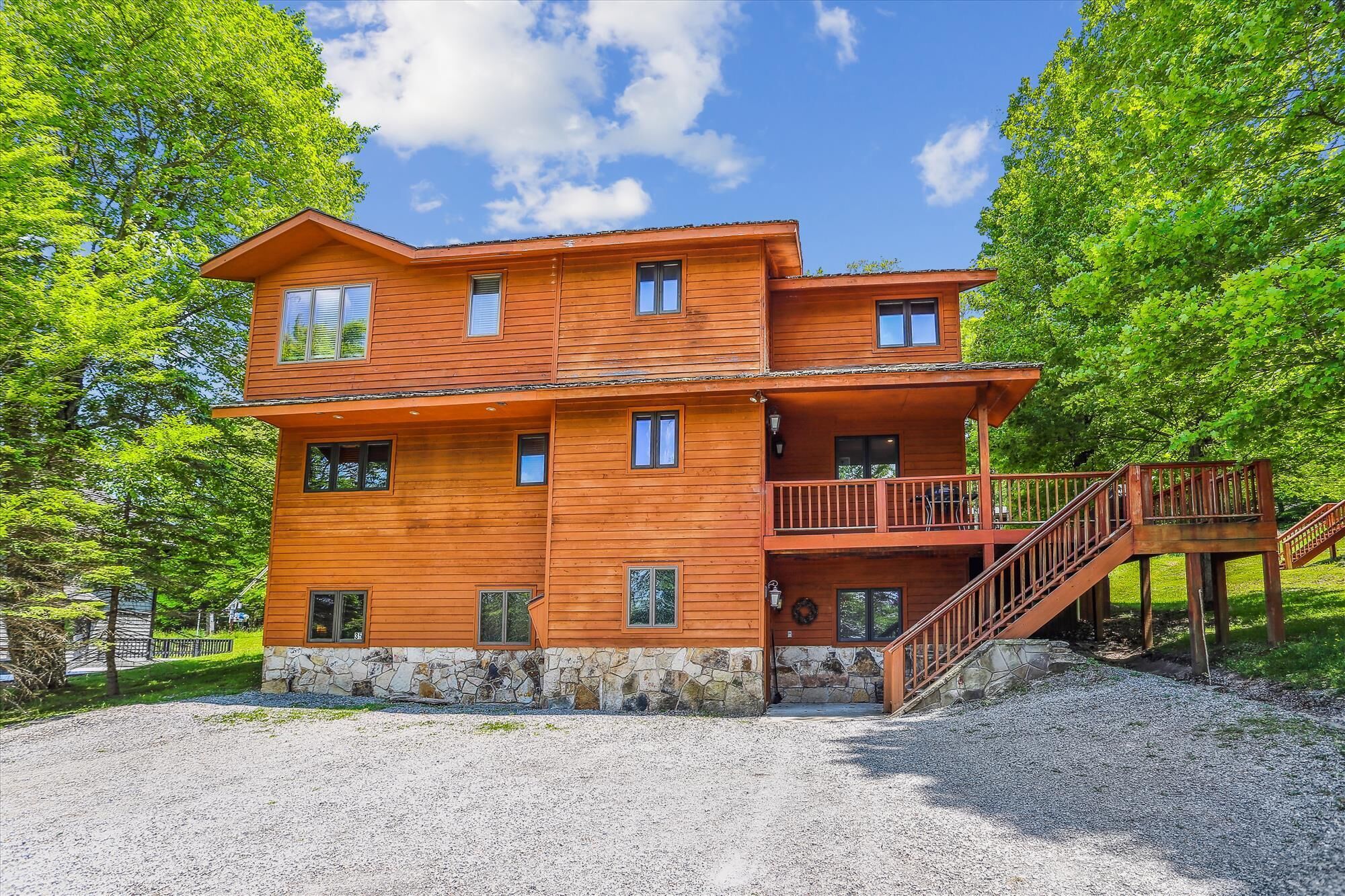 A spectacular space for every season-in winter a real skier's destination!