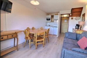 Living area - 10m from ski slopes, 1st floor, balcony, 49m², Méribel-Mottaret (Méribel - Les Allues)