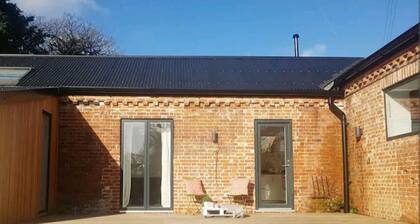 The Studio a Super Cute Place nr Southwold