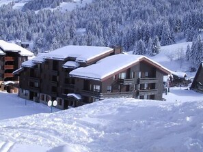Exterior - 1st floor, view ski slopes, balcony, tv, ski locker, 27m², Valmorel (Valmorel)