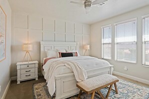 4 bedrooms, desk, iron/ironing board, travel crib